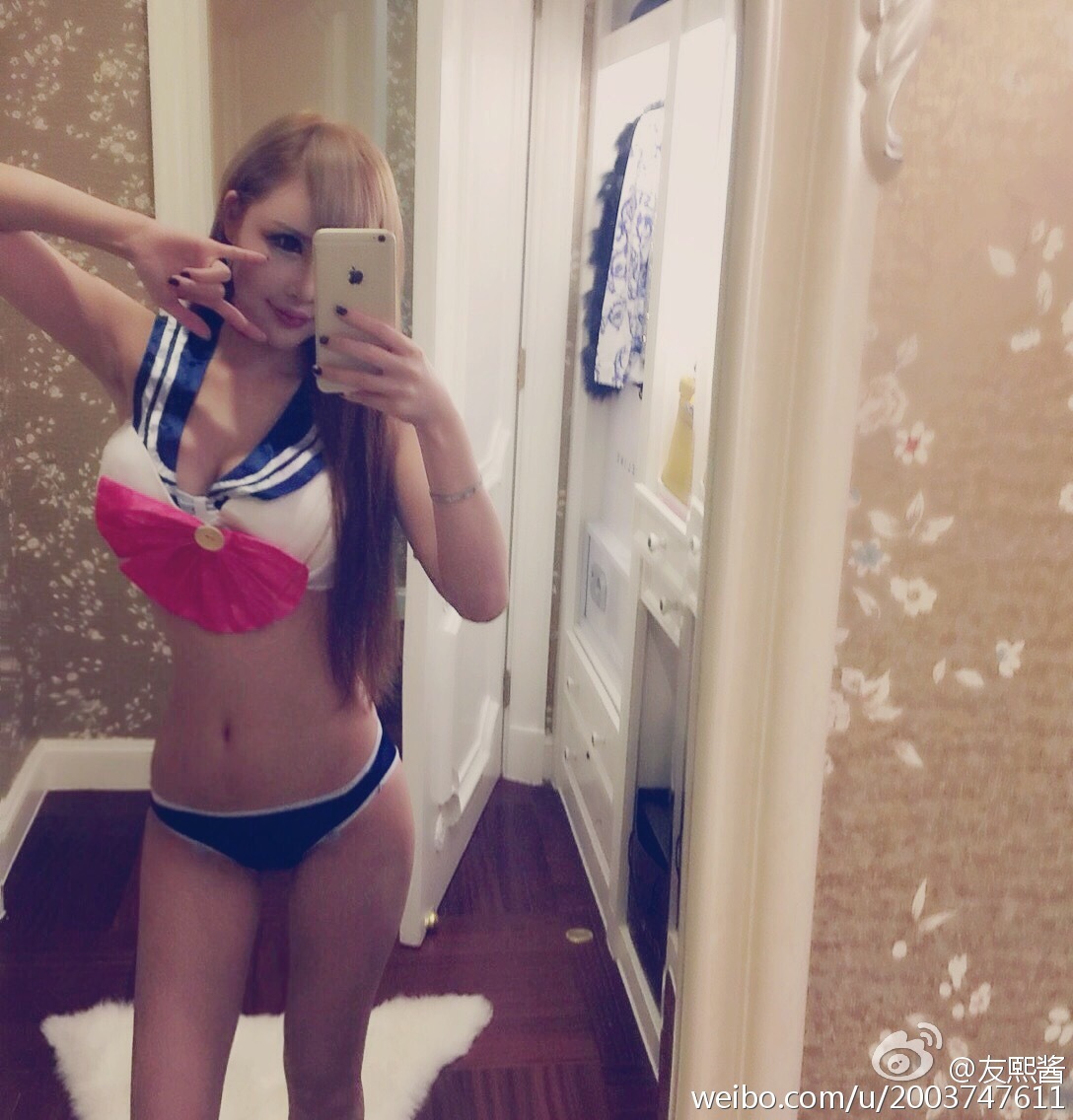 G罩美胸 火爆的辣子 友熙酱 微博自拍破解私密图片 3